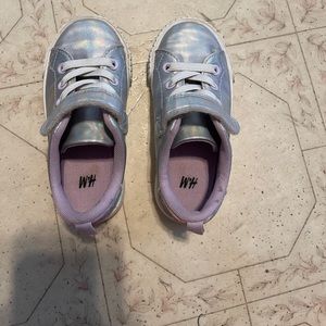 Minnie Mouse sneakers for toddle girl